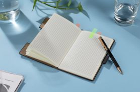 Notes z karteczkami samoprzylepnymi STIKLO A6